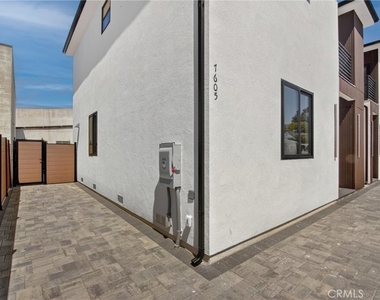 7605 Greg Avenue - Photo Thumbnail 18