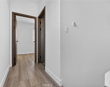 7605 Greg Avenue - Photo Thumbnail 9