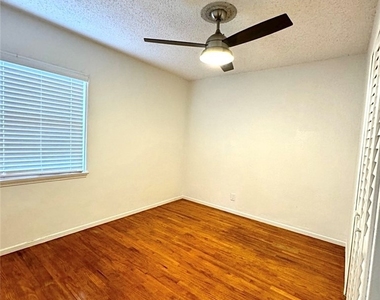 141 W Fairview Avenue - Photo Thumbnail 10