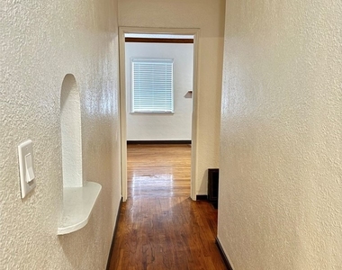 141 W Fairview Avenue - Photo Thumbnail 13