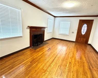 141 W Fairview Avenue - Photo Thumbnail 5