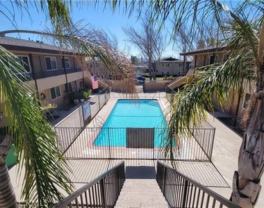 811 Orchid Court - Photo Thumbnail 2