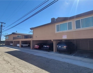 811 Orchid Court - Photo Thumbnail 1