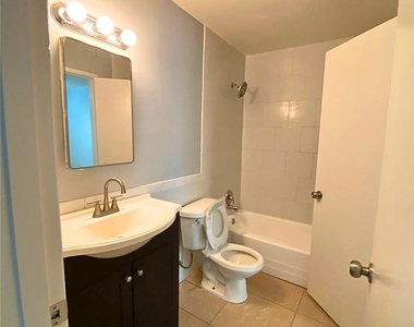 811 Orchid Court - Photo Thumbnail 4