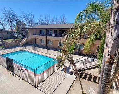 811 Orchid Court - Photo Thumbnail 14