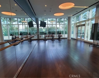 877 Francisco Street - Photo Thumbnail 20