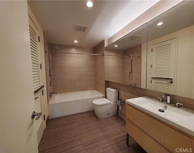 877 Francisco Street - Photo Thumbnail 8