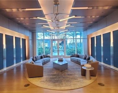 877 Francisco Street - Photo Thumbnail 18