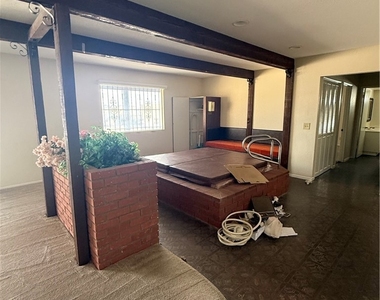 18053 Orange Street - Photo Thumbnail 16