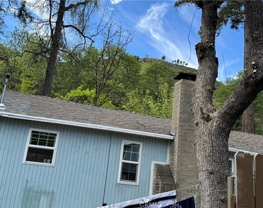 14043 Meadow Lane - Photo Thumbnail 2