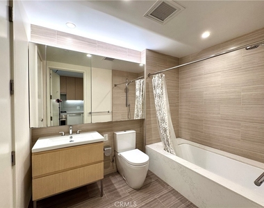 877 Francisco Street - Photo Thumbnail 22
