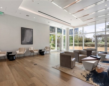 877 Francisco Street - Photo Thumbnail 25