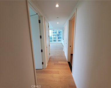 877 Francisco Street - Photo Thumbnail 8