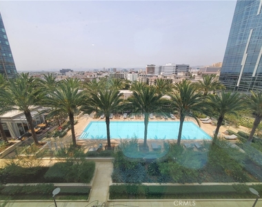 877 Francisco Street - Photo Thumbnail 10