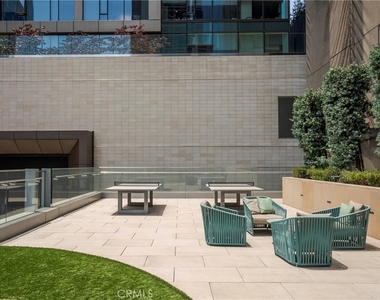 877 Francisco Street - Photo Thumbnail 22