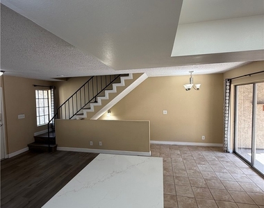 5195 Walnut - Photo Thumbnail 10