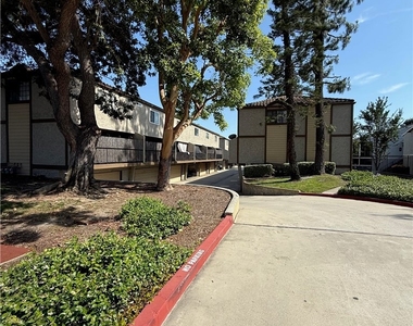 5195 Walnut - Photo Thumbnail 26