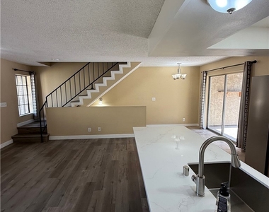 5195 Walnut - Photo Thumbnail 6
