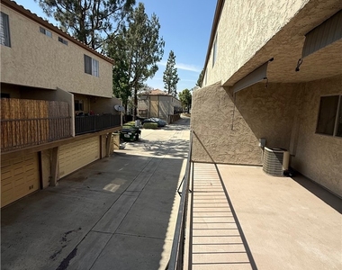 5195 Walnut - Photo Thumbnail 20