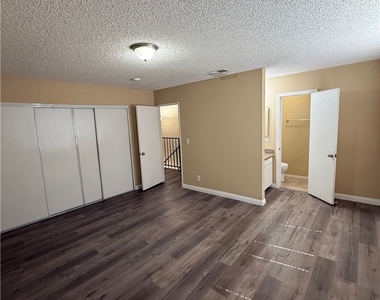 5195 Walnut - Photo Thumbnail 15