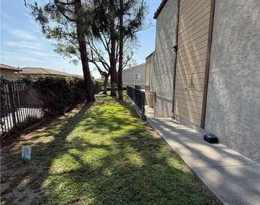 5195 Walnut - Photo Thumbnail 2