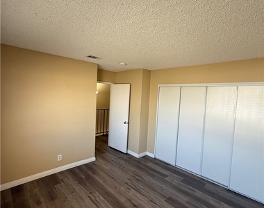 5195 Walnut - Photo Thumbnail 16