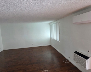 706 E Harvard - Photo Thumbnail 5