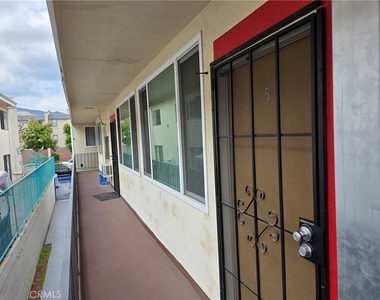 706 E Harvard - Photo Thumbnail 2