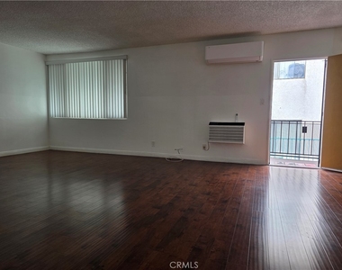 706 E Harvard - Photo Thumbnail 3