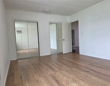 706 E Harvard - Photo Thumbnail 8