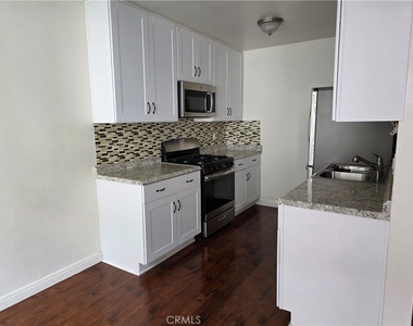 706 E Harvard - Photo Thumbnail 18