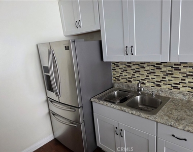 706 E Harvard - Photo Thumbnail 19