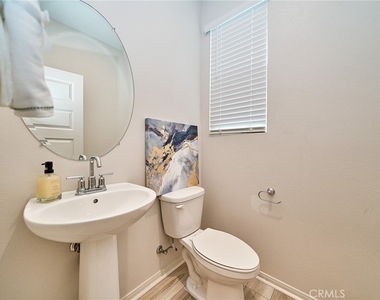 1672 Cayton - Photo Thumbnail 12