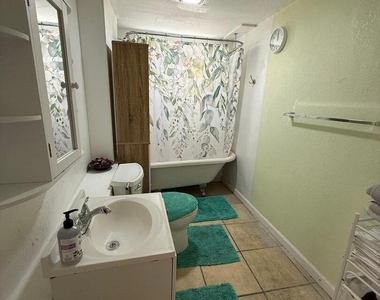 1242 88th Ave - Photo Thumbnail 5