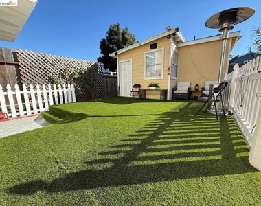 1242 88th Ave - Photo Thumbnail 9