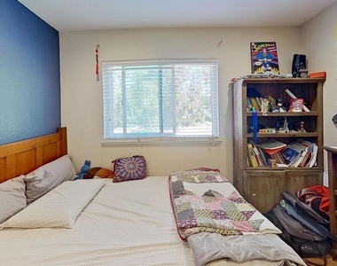 3030 Park Estates Way - Photo Thumbnail 4