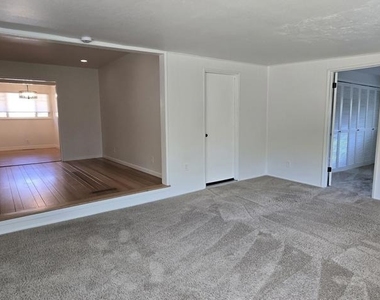 2 Rae Ct - Photo Thumbnail 19