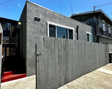 1180 Bayview Ave - Photo Thumbnail 21