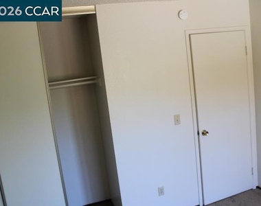 821 Shelley St - Photo Thumbnail 14