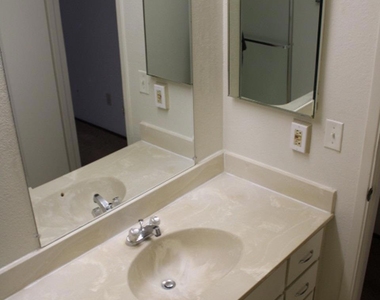 821 Shelley St - Photo Thumbnail 24