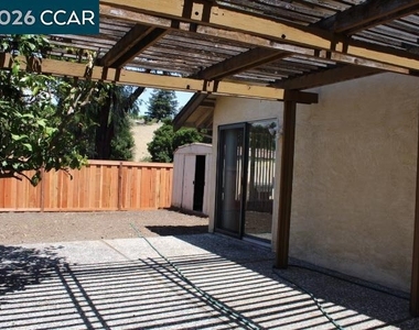 821 Shelley St - Photo Thumbnail 32