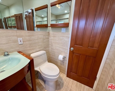 9667 W Olympic Boulevard - Photo Thumbnail 11