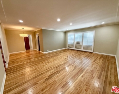 9667 W Olympic Boulevard - Photo Thumbnail 2