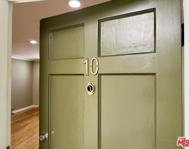 9667 W Olympic Boulevard - Photo Thumbnail 1