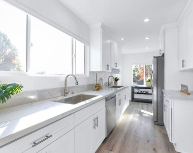 1510 S Durango Avenue - Photo Thumbnail 7