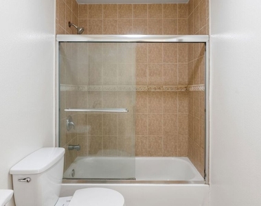 145 E Gage Avenue - Photo Thumbnail 22