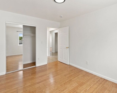 145 E Gage Avenue - Photo Thumbnail 12