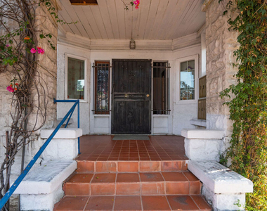 110 S Soto Street - Photo Thumbnail 2