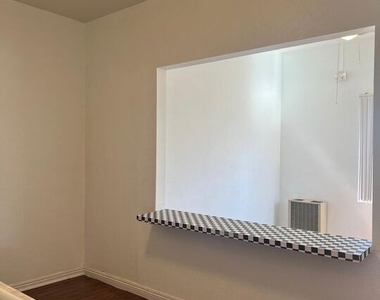 110 S Soto Street - Photo Thumbnail 5