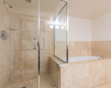 7249 Franklin Avenue - Photo Thumbnail 13